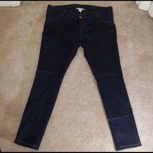 Liz Lange Maternity Jeggings
